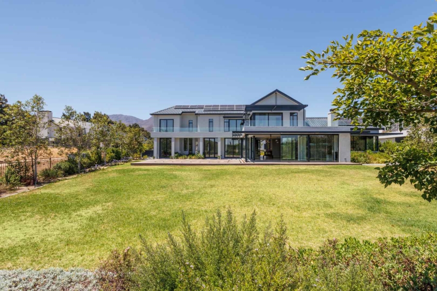 To Let 5 Bedroom Property for Rent in Val De Vie Estate Western Cape